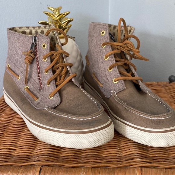 Sperry Shoes - 🍍Sperry Top Sider boot 🥾🍍Super cute side zip🍍size 8M🍍H-2